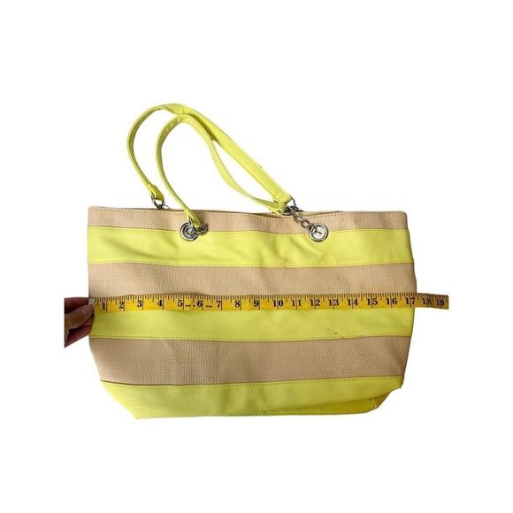 Unbranded canvas and yellow striped tote bag - perfect for beach or weekend tote - Picture 4 of 9